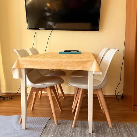 Appartement Lage Am Bodensee, Haemmerle -blau